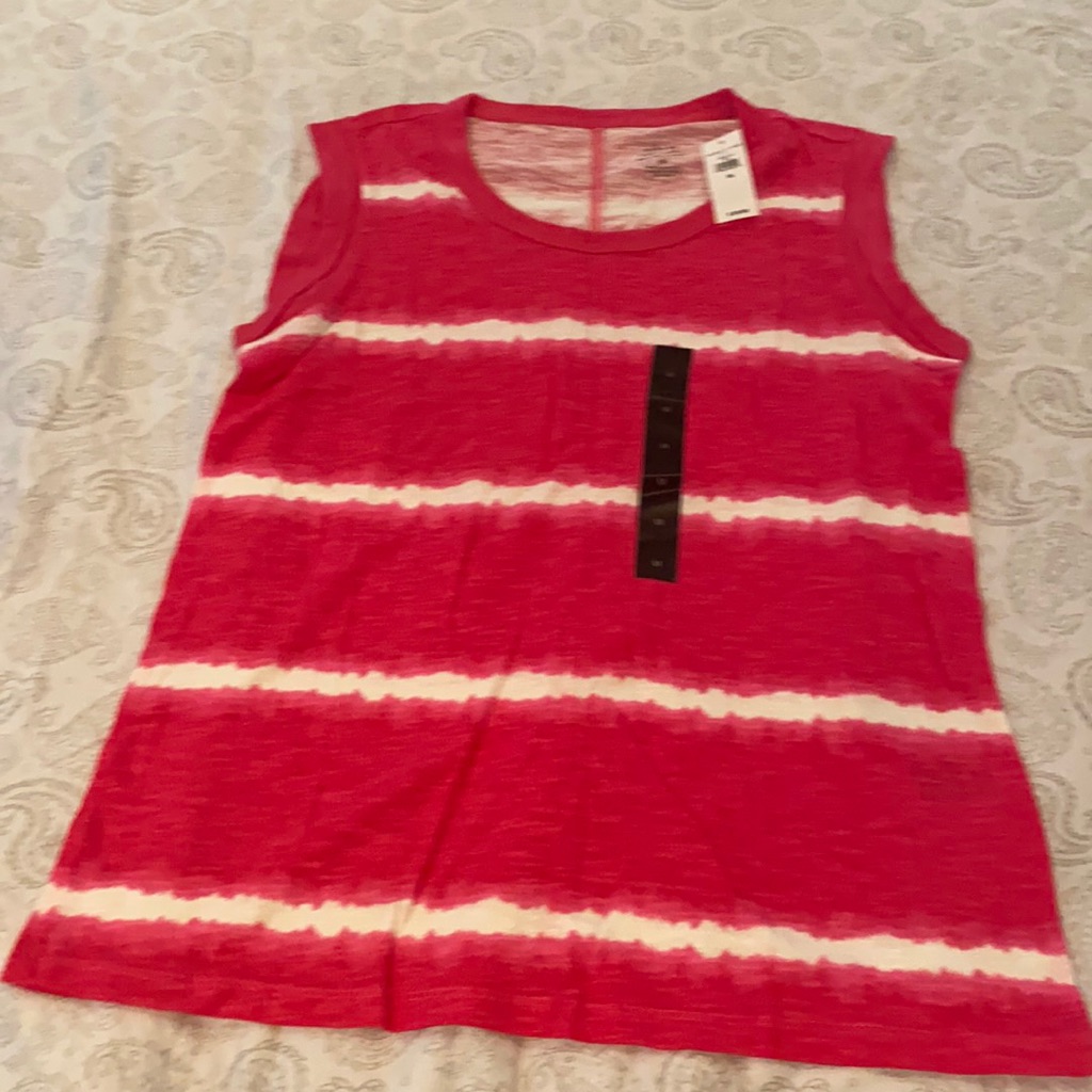 Brand New Banana Republic Tee Brand New Banana Republic Tee